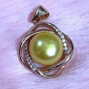 Natural Gold South Sea Pearl Necklace